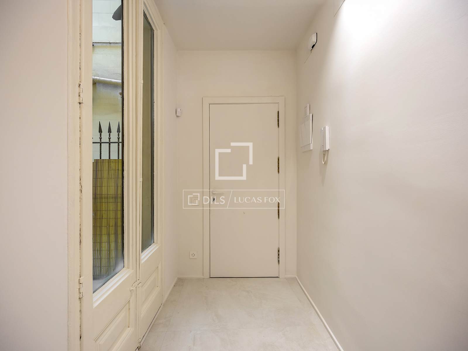 Apartment à Barcelona, Espagne 3 chambres, 92 m2 No. 161372