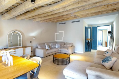 Huvila myytävänä El Masnou, Barcelona, Espanja, 5 makuuhuonetta, 379 m2 No. 161377 - kuva 28