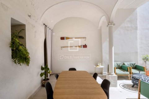 Huvila myytävänä El Masnou, Barcelona, Espanja, 5 makuuhuonetta, 379 m2 No. 161377 - kuva 15