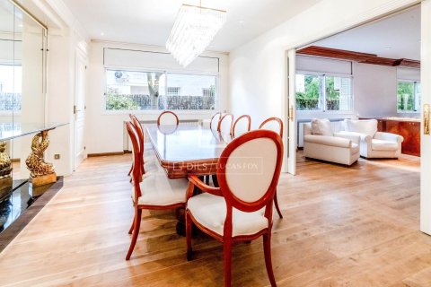 Villa for sale in Sitges, Barcelona, Spain 5 bedrooms, 842 sq.m. No. 161376 - photo 9