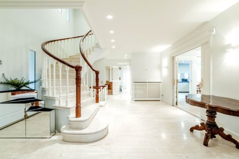 Villa for sale in Sitges, Barcelona, Spain 5 bedrooms, 842 sq.m. No. 161376 - photo 6