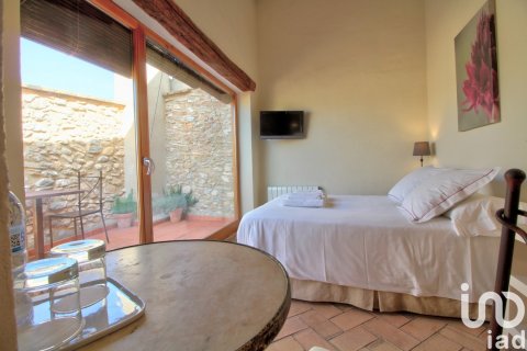 Hotel w Els Guiamets, Tarragona, Hiszpania 10 sypialni, 626 mkw. nr 153817 – zdjęcie 17