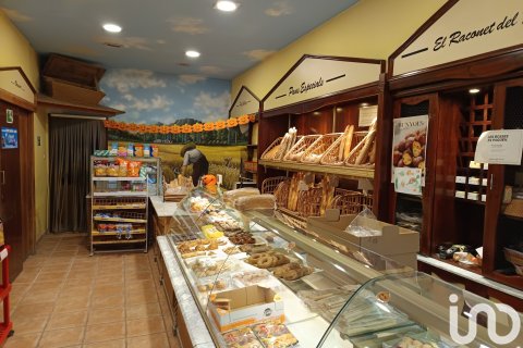 Huoneisto myytävänä Badalona, Barcelona, Espanja, 3 makuuhuonetta, 220 m2 No. 153814 - kuva 3