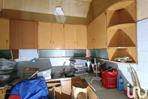 Huoneisto myytävänä Badalona, Barcelona, Espanja, 3 makuuhuonetta, 220 m2 No. 153814 - kuva 7