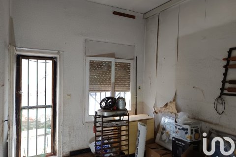 Huoneisto myytävänä Badalona, Barcelona, Espanja, 3 makuuhuonetta, 220 m2 No. 153814 - kuva 10