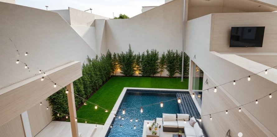 Huoneisto Badalona, Barcelona, Espanja 3 makuuhuonetta, 220 m2 No. 153814