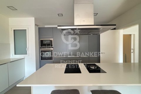 Apartment à vendre à Barcelona, Espagne, 3 chambres, 133 m2 No. 179089 - photo 4