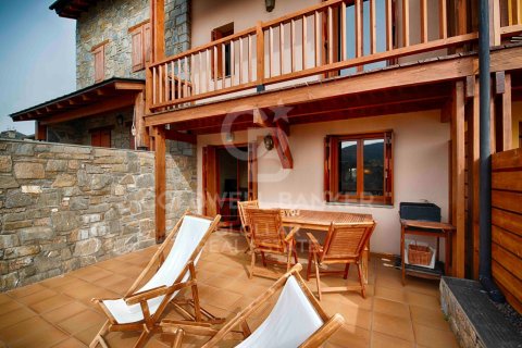 House à vendre en Espagne, 3 chambres, 240 m2 No. 179087 - photo 2