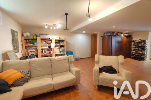 Townhouse zum Verkauf in Sagunto, Valencia, Spanien 4 Schlafzimmer, 228 m2 Nr. 172418 - Foto 21