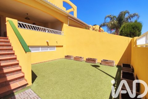 Townhouse zum Verkauf in Sagunto, Valencia, Spanien 4 Schlafzimmer, 228 m2 Nr. 172418 - Foto 3