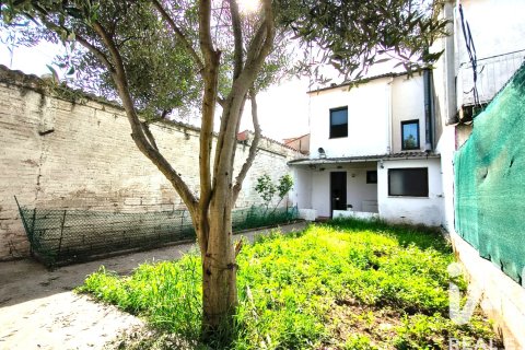 Radhus till salu i Manlleu, Barcelona, Spanien 3 sovrum, 94 kvm. Nr. 172416 - foto 7