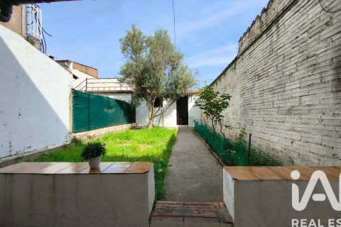 Radhus till salu i Manlleu, Barcelona, Spanien 3 sovrum, 94 kvm. Nr. 172416 - foto 9