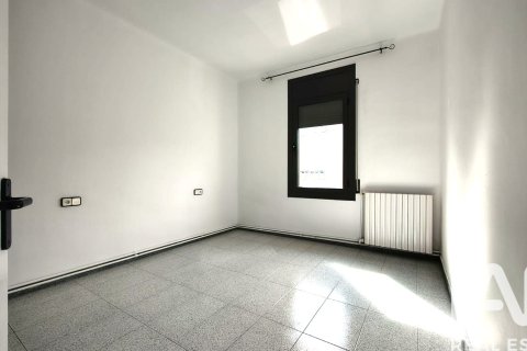 Radhus till salu i Manlleu, Barcelona, Spanien 3 sovrum, 94 kvm. Nr. 172416 - foto 15