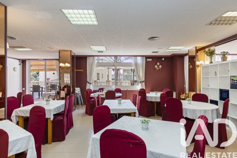 Propiedad comercial en venta en Calafell, Tarragona, España 2924 m2 No. 172334 - foto 12