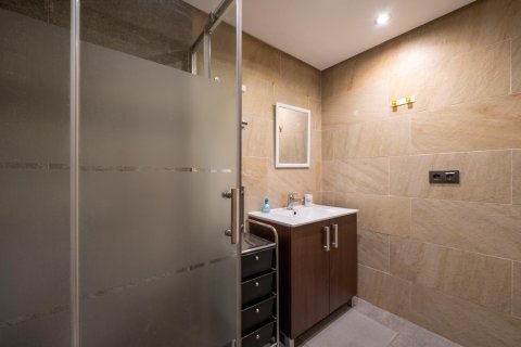 Apartamento en alquiler en Alicante, España 2 dormitorios, 91 m2 No. 144132 - foto 25