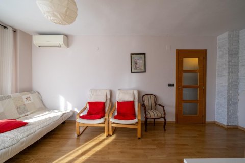 Apartamento en alquiler en Alicante, España 2 dormitorios, 91 m2 No. 144132 - foto 13