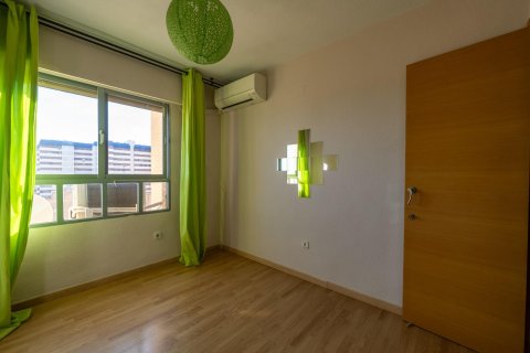 Apartamento en alquiler en Alicante, España 2 dormitorios, 91 m2 No. 144132 - foto 7