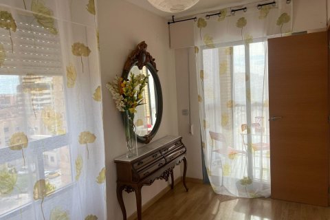 Apartment à louer à Alicante, Espagne, 2 chambres, 91 m2 No. 144132 - photo 19