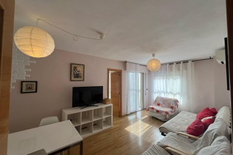 Apartment à louer à Alicante, Espagne, 2 chambres, 91 m2 No. 144132 - photo 1