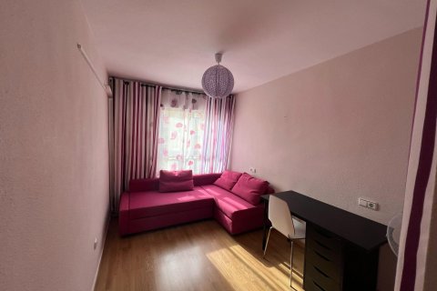 Apartment à louer à Alicante, Espagne, 2 chambres, 91 m2 No. 144132 - photo 13