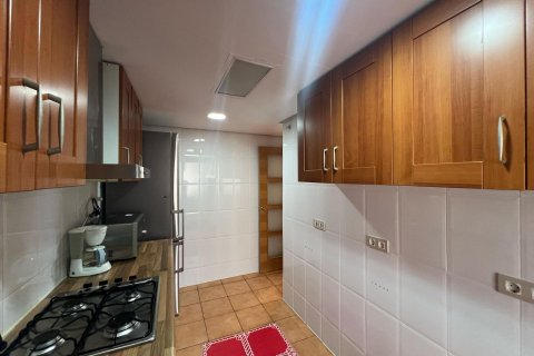Apartment à louer à Alicante, Espagne, 2 chambres, 91 m2 No. 144132 - photo 8