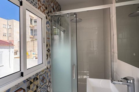 Appartamento in vendita a Torrevieja, Alicante, Spagna 3 camere da letto, 109 mq. N° 144134 - foto 22