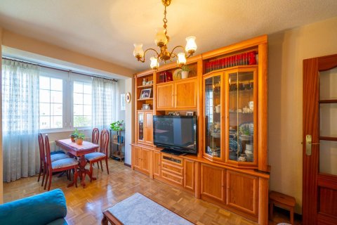 Dzīvoklis pārdošanā Madrid, Spānijā 3 istabas, 69 m2 Nr. 144133 - attēls 3
