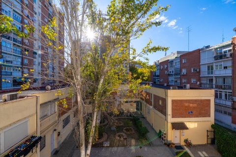 Dzīvoklis pārdošanā Madrid, Spānijā 3 istabas, 69 m2 Nr. 144133 - attēls 19