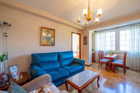 Dzīvoklis pārdošanā Madrid, Spānijā 3 istabas, 69 m2 Nr. 144133 - attēls 1