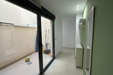 Dzīvoklis pārdošanā Torrevieja, Alicante, Spānijā 2 istabas, 77 m2 Nr. 144136 - attēls 19