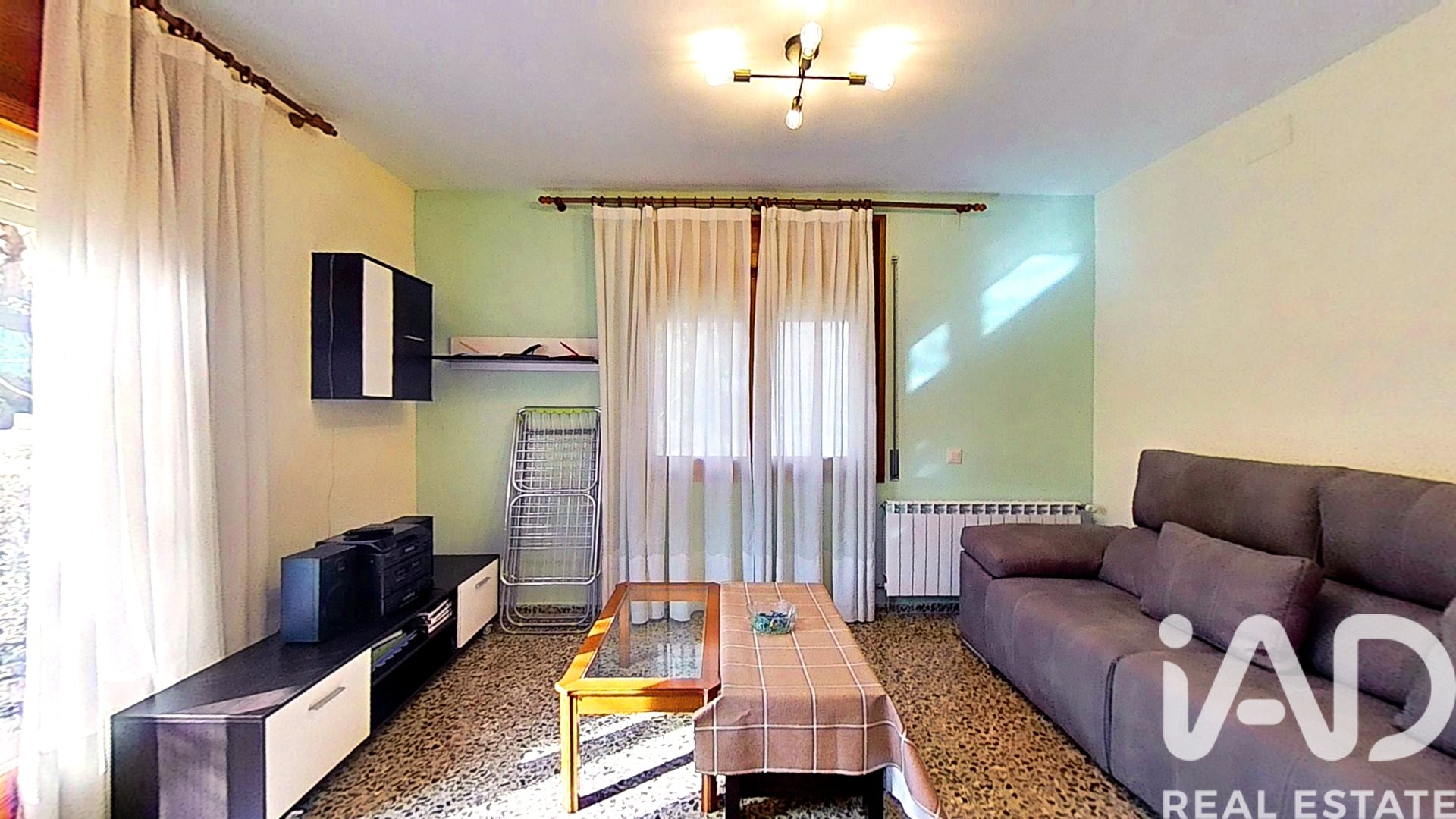 Lägenhet i Vallmoll, Tarragona, Spanien 4 sovrum, 256 kvm. Nr. 173168