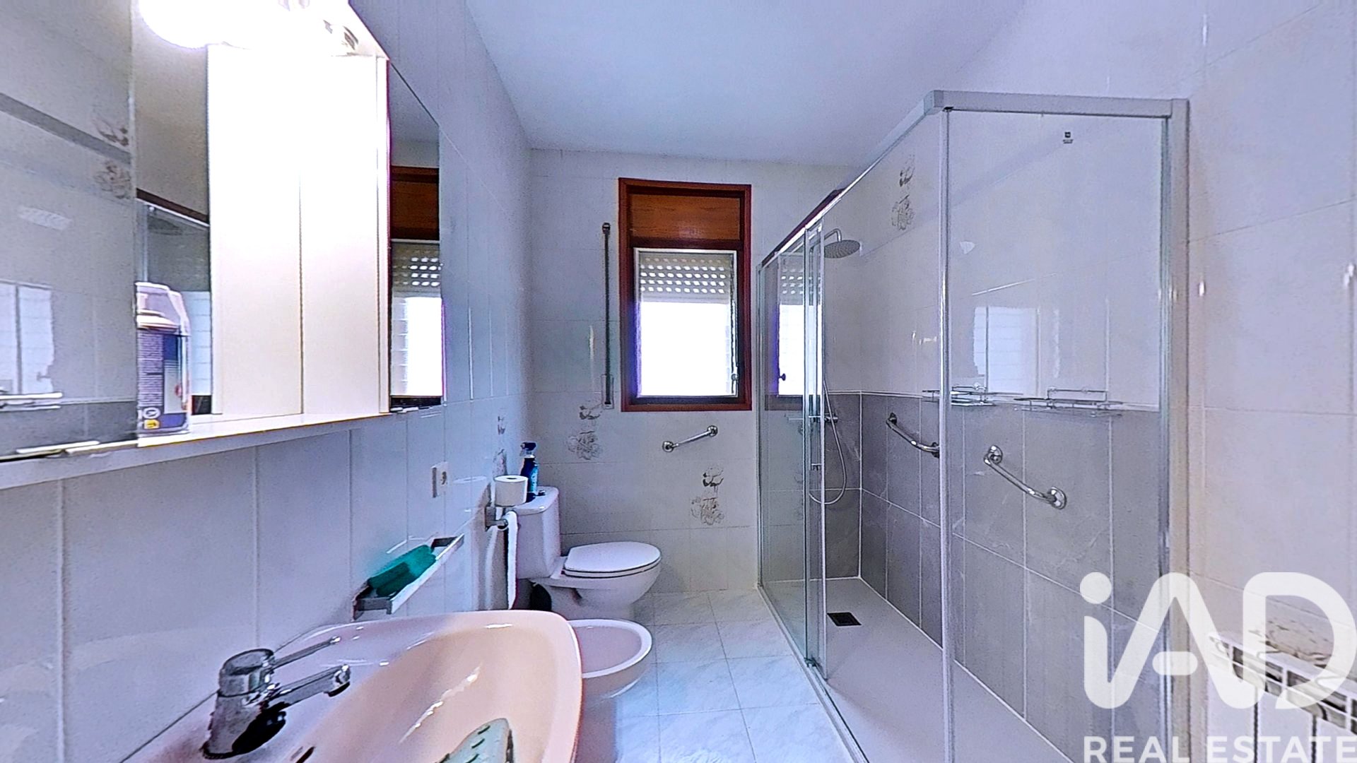 Lägenhet i Vallmoll, Tarragona, Spanien 4 sovrum, 256 kvm. Nr. 173168
