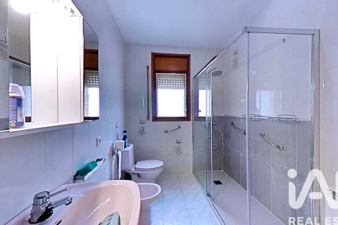 Apartment for sale in Vallmoll, Tarragona, Spain 4 bedrooms, 256 sq.m. No. 173168 - photo 11