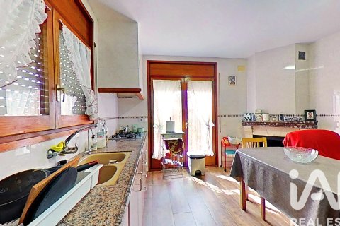 Apartment for sale in Vallmoll, Tarragona, Spain 4 bedrooms, 256 sq.m. No. 173168 - photo 13