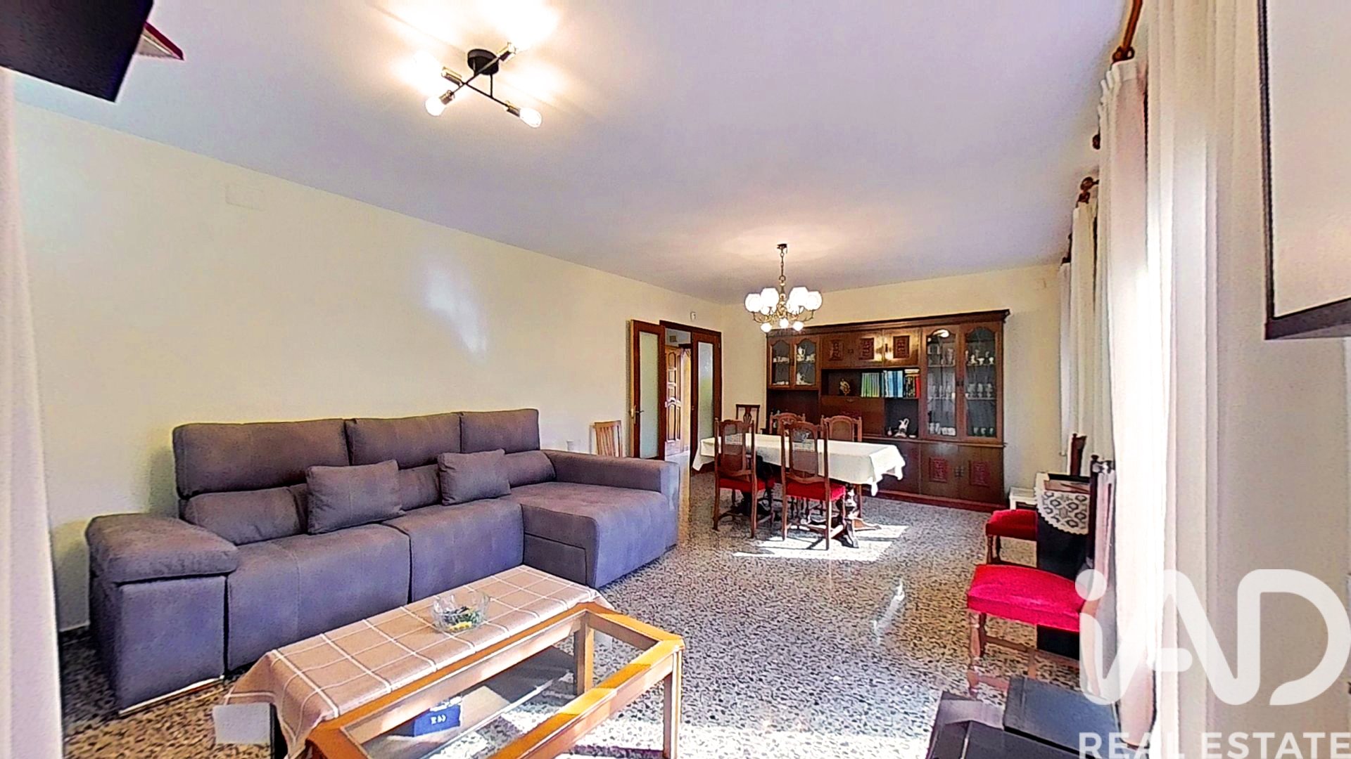 Lägenhet i Vallmoll, Tarragona, Spanien 4 sovrum, 256 kvm. Nr. 173168