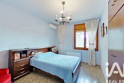 Apartment for sale in Vallmoll, Tarragona, Spain 4 bedrooms, 256 sq.m. No. 173168 - photo 18