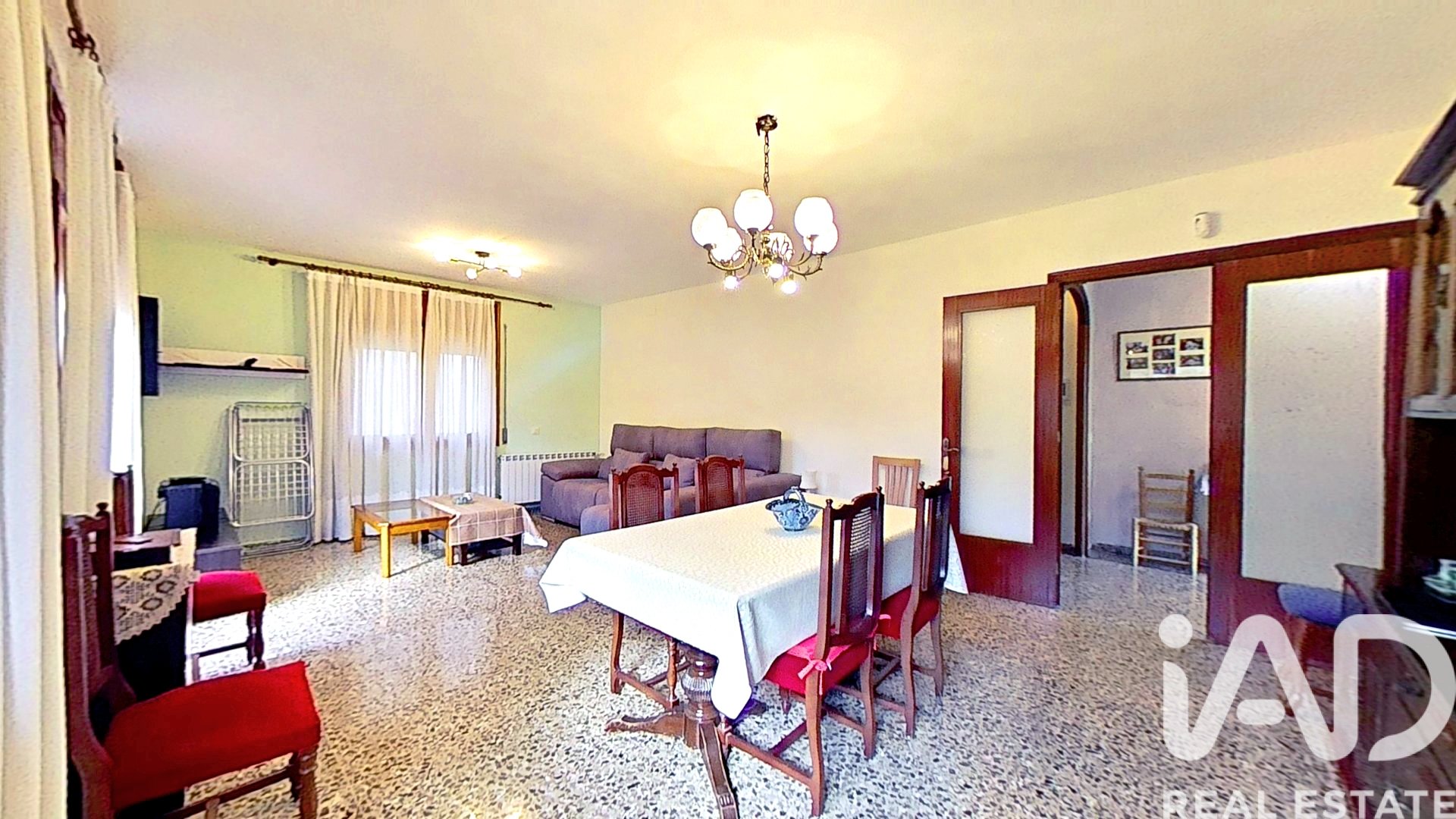 Lägenhet i Vallmoll, Tarragona, Spanien 4 sovrum, 256 kvm. Nr. 173168