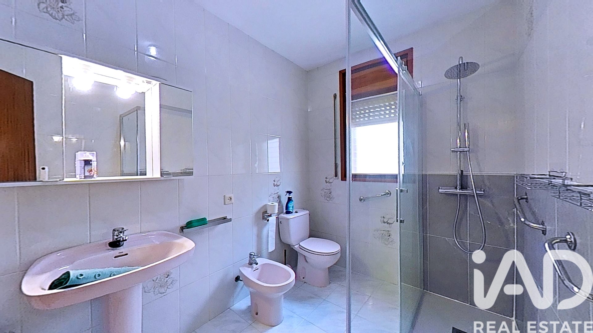 Lägenhet i Vallmoll, Tarragona, Spanien 4 sovrum, 256 kvm. Nr. 173168