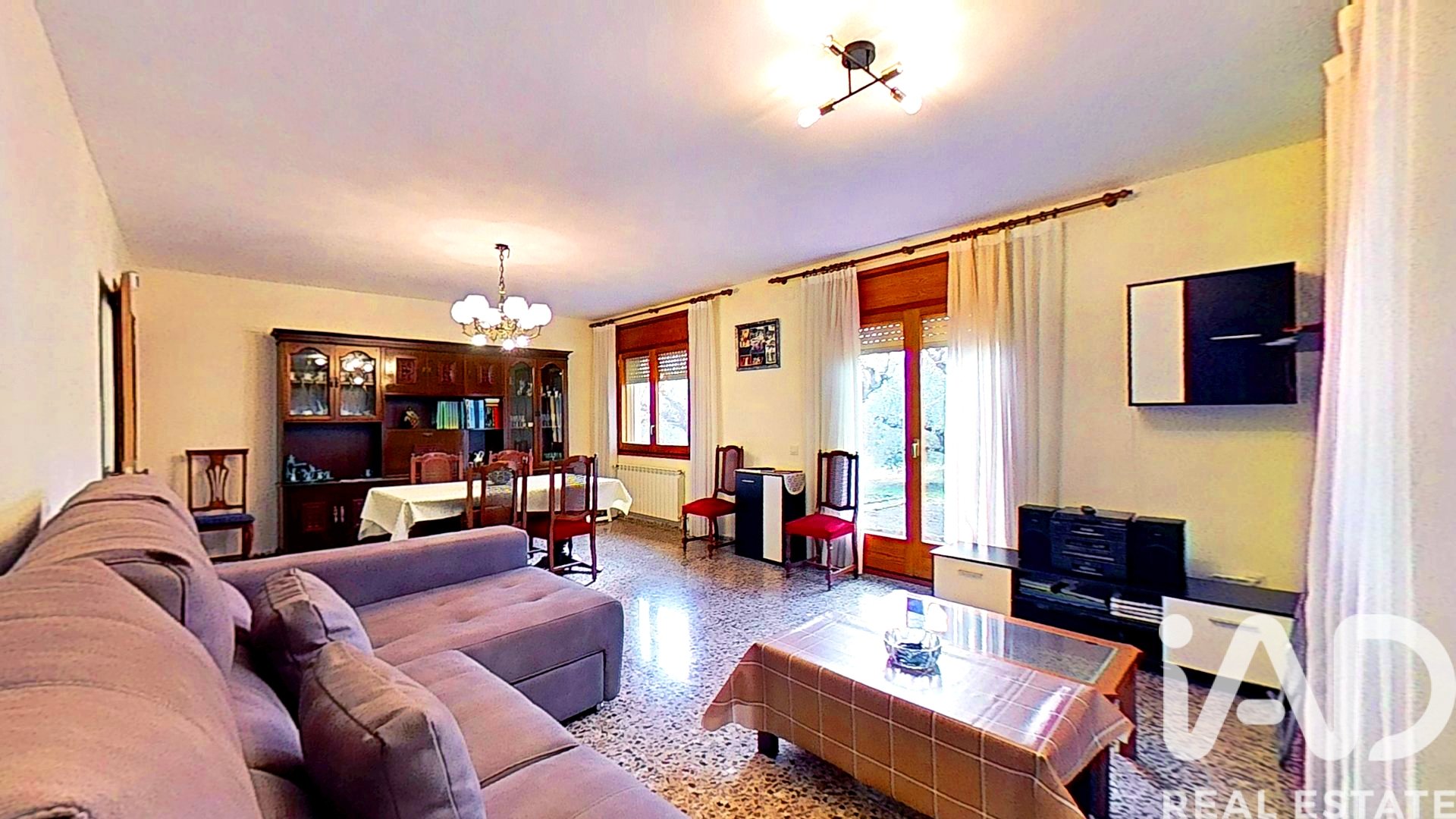 Lägenhet i Vallmoll, Tarragona, Spanien 4 sovrum, 256 kvm. Nr. 173168