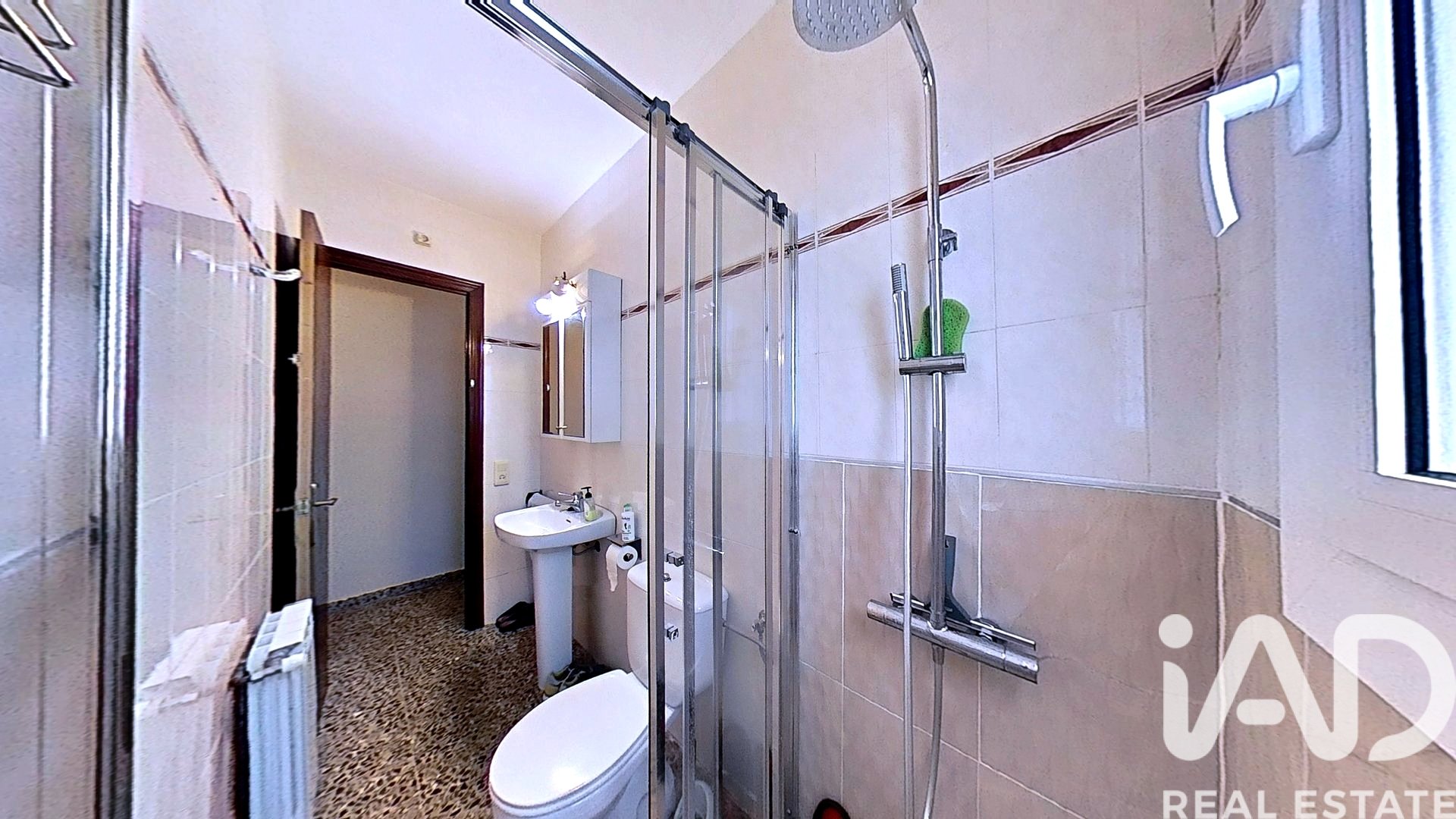 Lägenhet i Vallmoll, Tarragona, Spanien 4 sovrum, 256 kvm. Nr. 173168