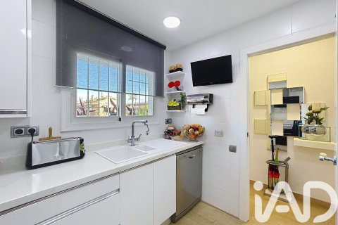 Duplex in vendita a Castelldefels, Barcelona, Spagna 3 camere da letto, 97 mq. N° 173167 - foto 10