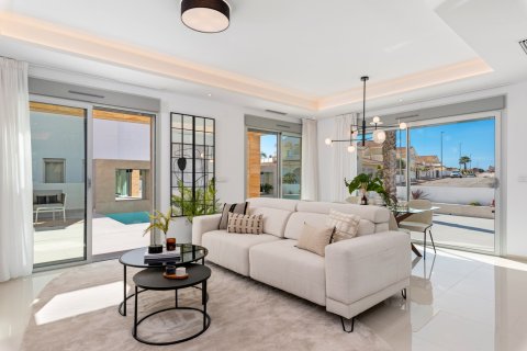 Villa pārdošanā Ciudad Quesada, Alicante, Spānijā 4 istabas, 396 m2 Nr. 110861 - attēls 2