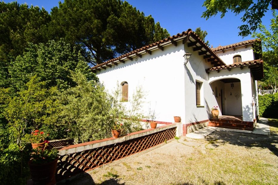 Commercial property in Gelida, Barcelona, Spain 13 bedrooms, 1164 sq.m. No. 78390