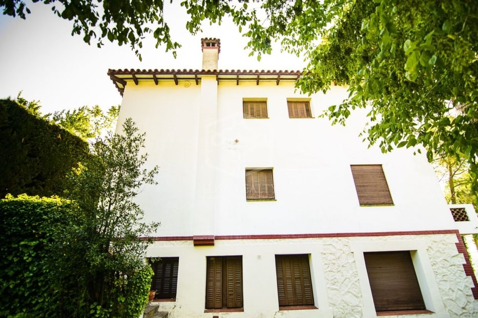 Commercial property in Gelida, Barcelona, Spain 13 bedrooms, 1164 sq.m. No. 78390