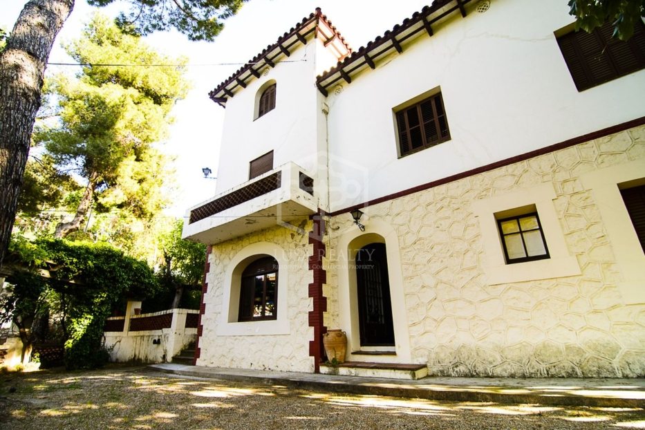 Commercial property in Gelida, Barcelona, Spain 13 bedrooms, 1164 sq.m. No. 78390