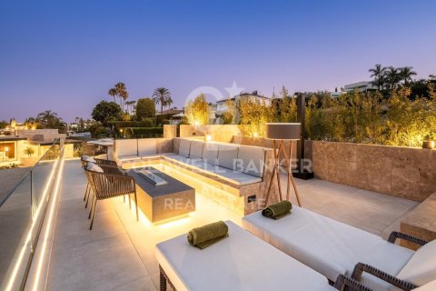 Willa w Marbella, Malaga, Hiszpania 6 sypialni, 785 mkw. nr 158881 – zdjęcie 16