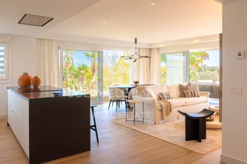 Apartment à vendre à Casares, Malaga, Espagne, 2 chambres, 111 m2 No. 158879 - photo 2