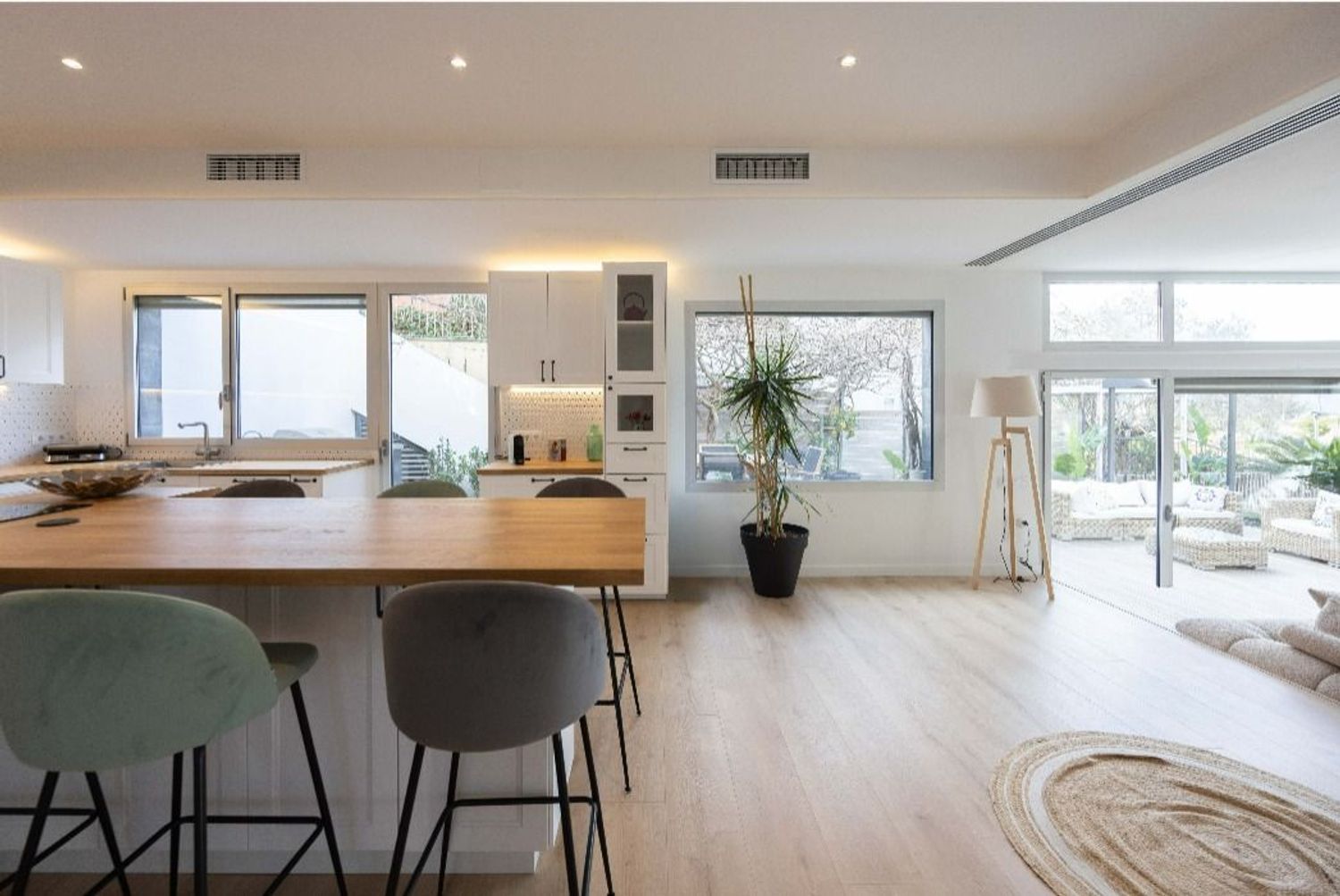House à Esplugues de Llobregat, Barcelona, Espagne 4 chambres, 351 m2 No. 182663