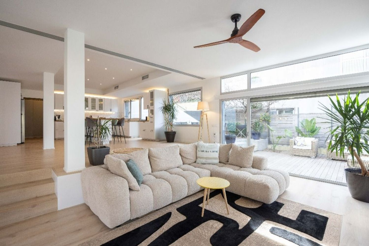 House à Esplugues de Llobregat, Barcelona, Espagne 4 chambres, 351 m2 No. 182663