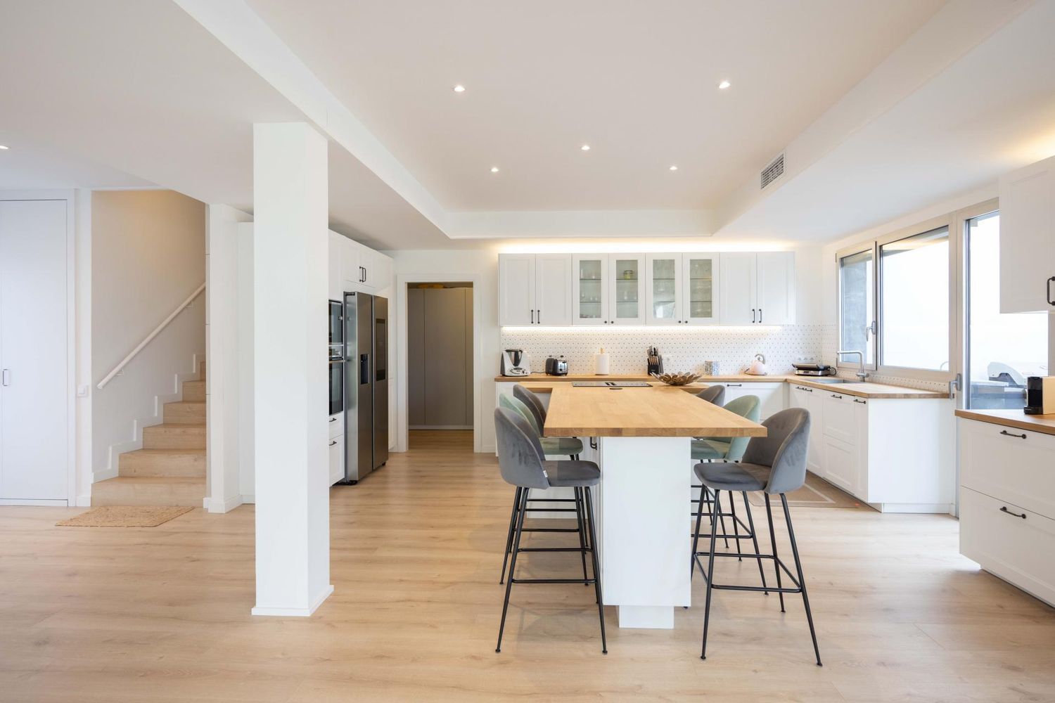 House à Esplugues de Llobregat, Barcelona, Espagne 4 chambres, 351 m2 No. 182663